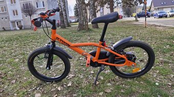 Predám detský bicykel B-Twin velkost 16 - 2