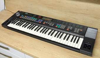YAMAHA DSR-2000, ťažké dynamické retro Ideálne na výuku - 2