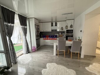 NA PREDAJ – Priestranný poschodový rodinný dom HRAŇ - 2