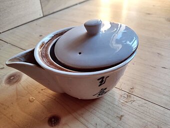 NA PREDAJ ELEGANTNY CAJNIK / KONVICKA / GAIWAN - 2