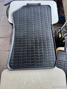 OEM GUMENÉ ROHOŽE, KOBERCE BMW X1 E84 - 2