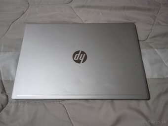 HP. i7-8.gen. 4-jadro.8 GB DDR4. 15,6" FHD. SSD 256GB+500GB - 2