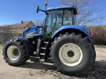 Traktor New Holland T8030 - 2