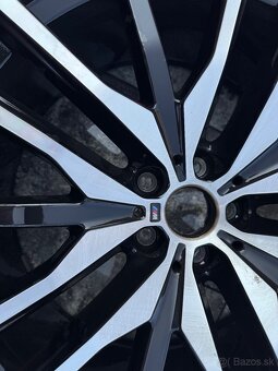 Predám Disky a pneu BMW - 2