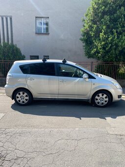 Toyota Corolla VERSO - 2