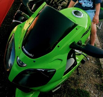 Predám Kawasaki ninja zx6r Nová STK na 4roky superšport - 2