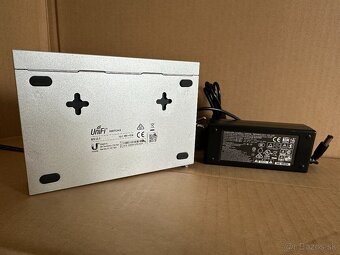 Unifi switch 8 M/N: US-8 - 2