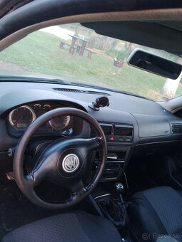 Golf 4 - 2