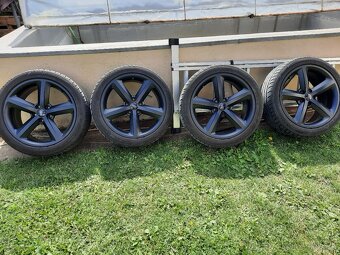 AUDI A4 B8 / 8,5 disky 8Jx18 ET47 - 2