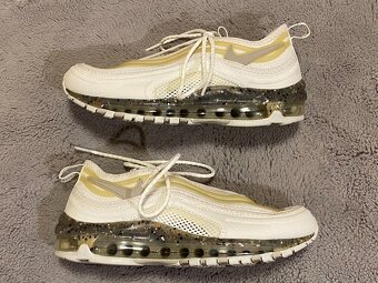 Predám dva páry originálnych tenisiek Nike a Adidas - 2