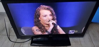 LED TV LG 32LE3300 - 2