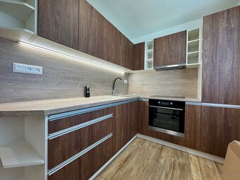 2-izbový byt v centre po rekonštrukcii na prenájom - 2