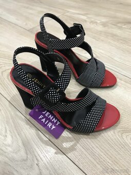 Dámske sandálky, veľkosť 36 - 2