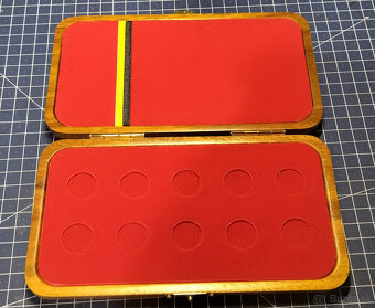 Luxusná kazeta na zlaté mince FJI 10 Korona a 20 Korona - 2