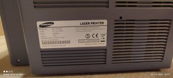 Monitor HP HSTND-2B01 - 2