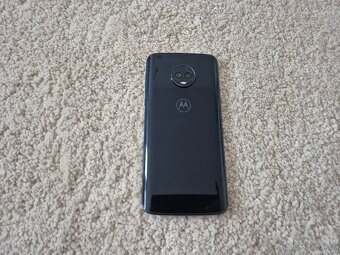 Predám Motorola G6 Plus 4 GB / 64 GB - 2