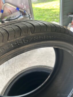 235/35 r19 - 2