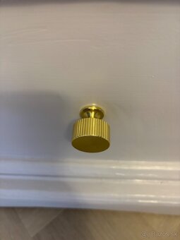 Kašmírová komoda - 2