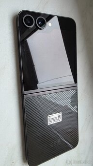 Predám Samsung Galaxy Z Flip 6 512 gb - 2