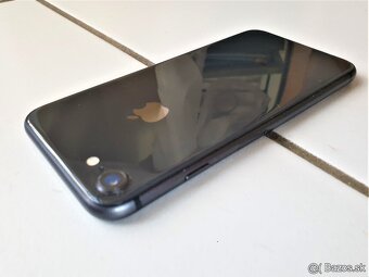 Predam IPhone 8 256GB 100% Baterka - 2