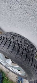 215/60/16 Subaru forester - 2
