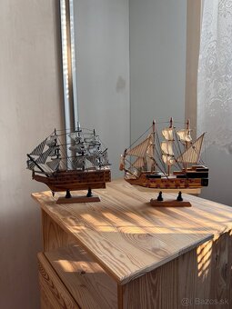 🛳️ Drevené modely lodí – ručne vyrábané dekorácie - 2
