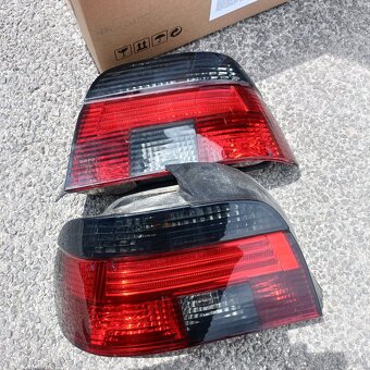 Zadne svetla bmw e39 - 2