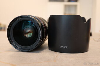 P: Canon EF 24-70mm f/2.8L IS USM Mark I - 2