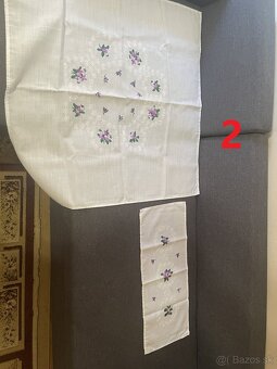Darujem ručne vyšívane obrusy a sety obrusov - 2