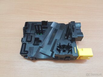 Predám podvolantovú jednotku 1K0953549CH Highline-MF Volant - 2