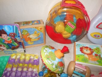 Veľká krabica detských hračiek - 2