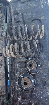 Spružiny na Mitsubishi L200 - 2