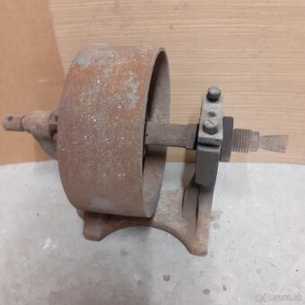 stolárske starožitnosti - 2