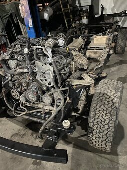 Nissan pathfinder - 2