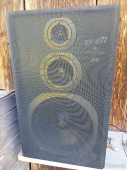 Solídne stereo - 2