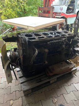 motor LIAZ 300 - 2