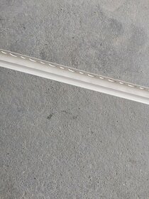 Vnutorny rohovy profil PVC 8mm biely 2.5m - 2