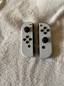 Nintendo OLED - 2
