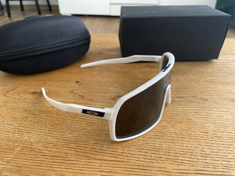 Oakley sutro biele - 2