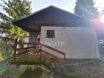 Na predaj chatka v Jelenci, pozemok 110 m2 - 2