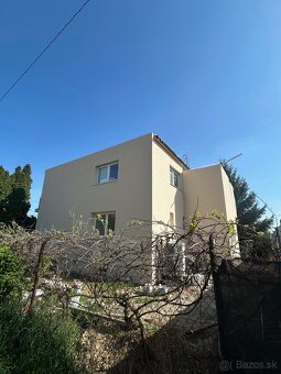 Na predaj priestranný rodinný dom Bernolákovo 250m2 - 2