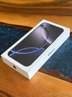 iPhone 16 Pro Max 256gb zabaleny orange - 2