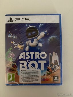 Silent hill 2/Astro Bot - 2