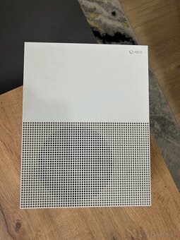 XBOX one S 1tb - 2