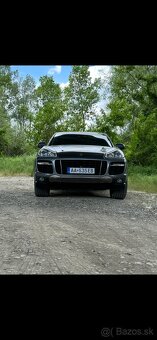 Porsche Cayenne Turbo - 2
