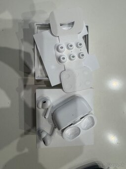 Apple AirPods Pro 2 - 2
