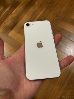 predám používany iphone se2020_ 64 GB - 2
