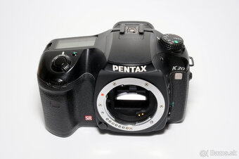 PENTAX K20D - telo (count 18tis+) - TOP stav - 2
