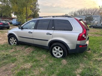 Volvo XC90 2.5T AWD - 2