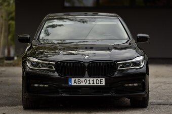 BMW Rad 7 740 xDrive - 2